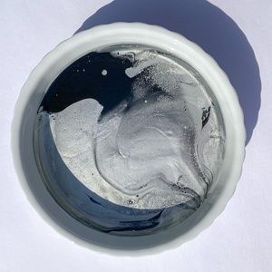 Round Ruffled Trinket Dish